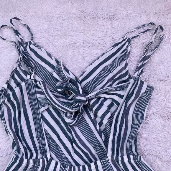 American Eagle Romper - Picture 3 of 5